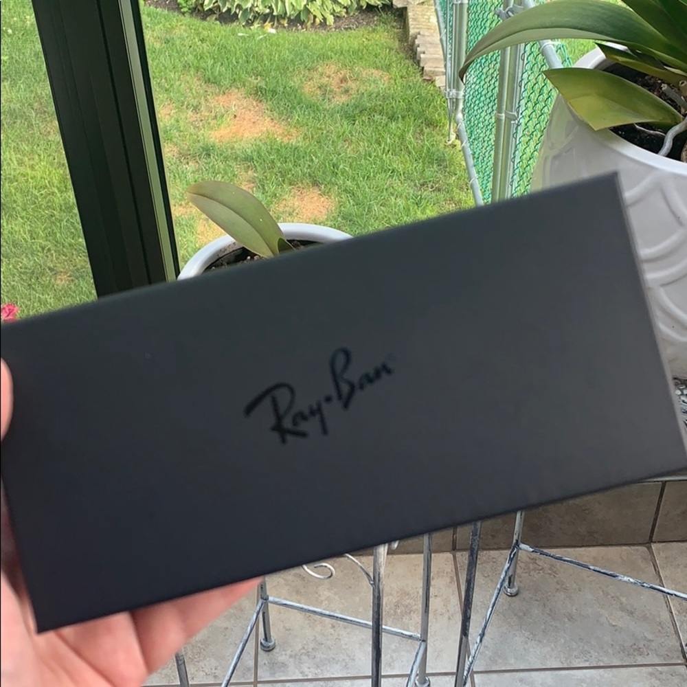 Ray Ban Sunglasses BOX